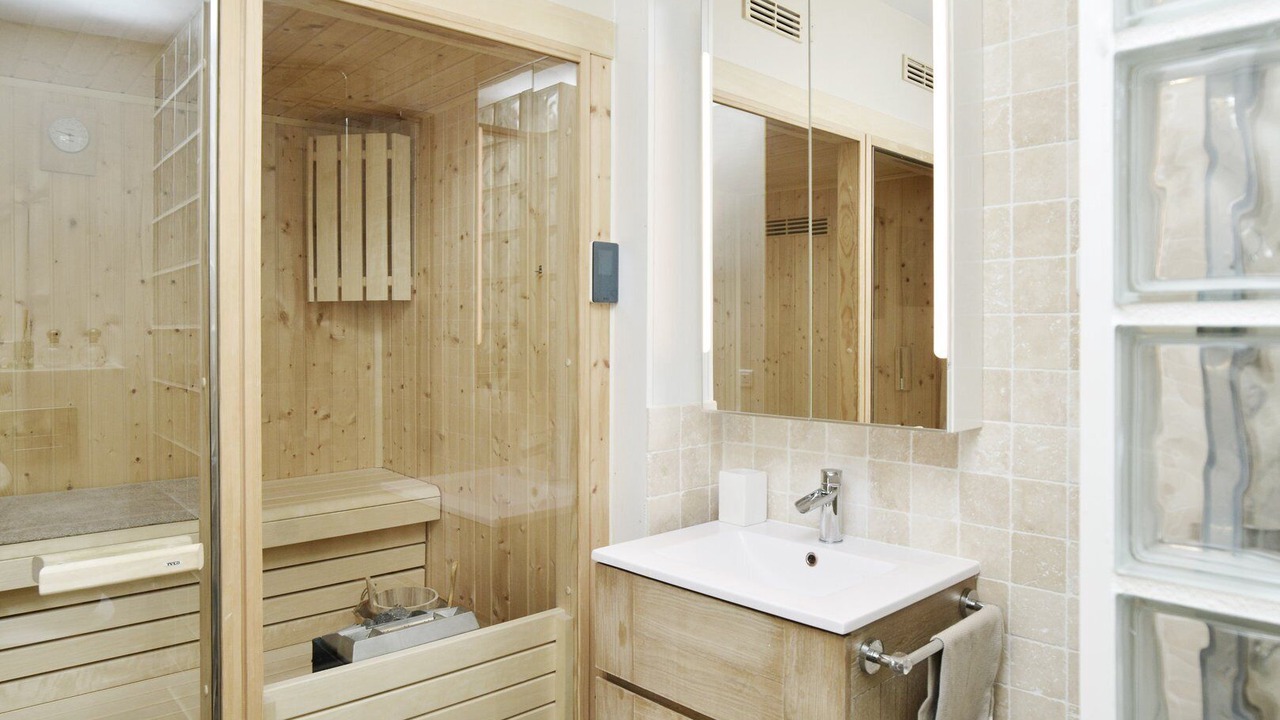 Photo of Others in Auteuil