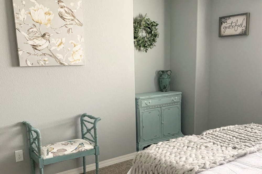 Photo of Bedroom in Woodland Park
