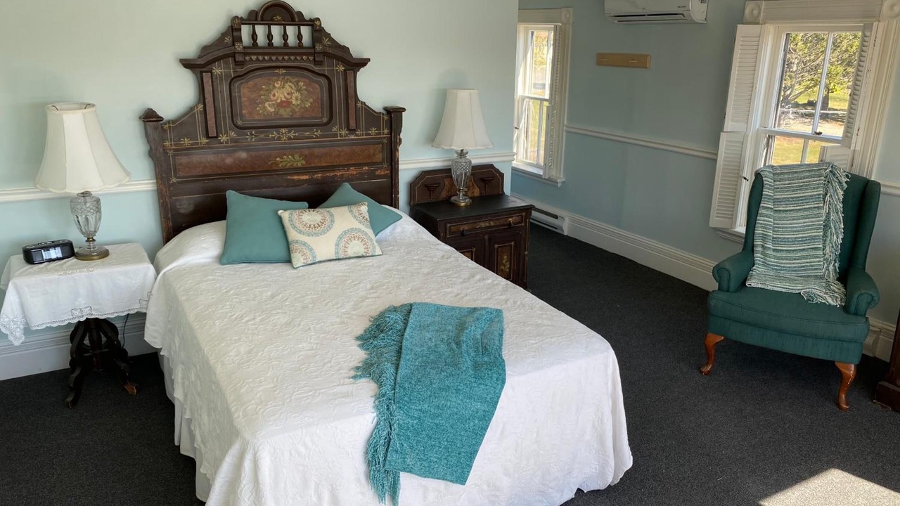 Photo of Bedroom in Hubbards