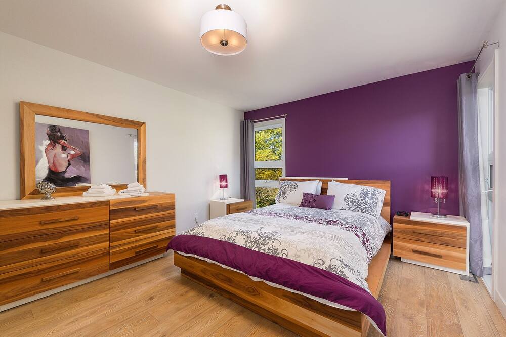 Photo of Bedroom in Baie-St-Paul