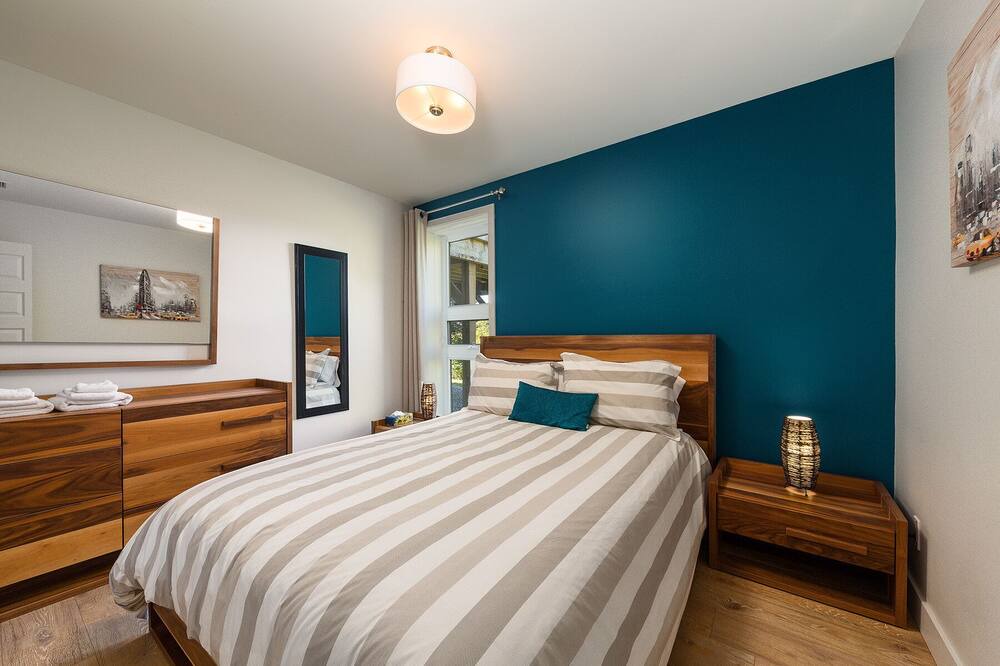 Photo of Bedroom in Baie-St-Paul