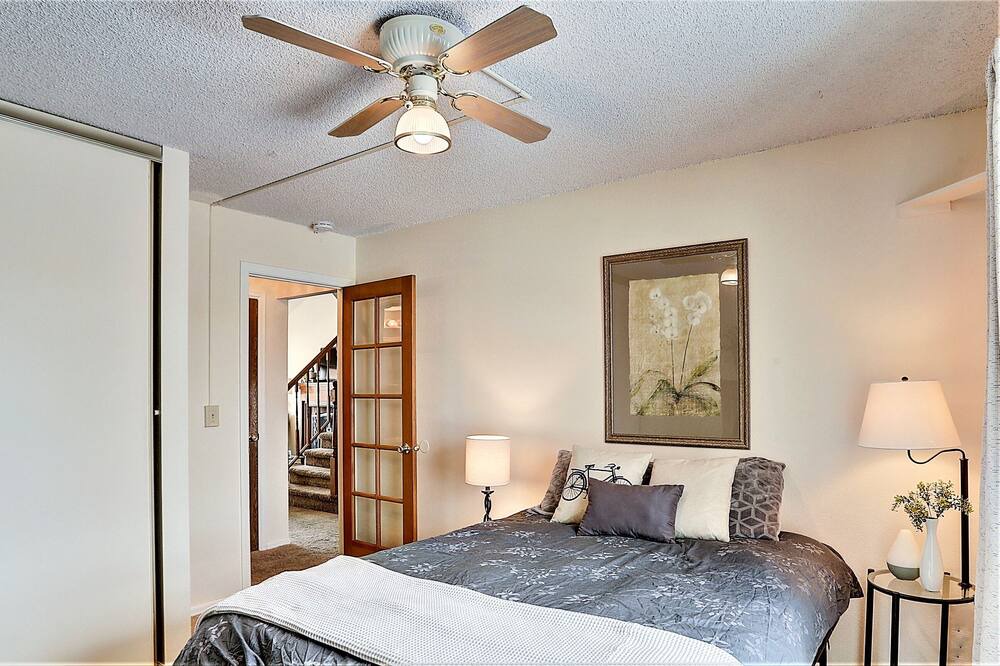 Photo of Bedroom in Walnut Grove