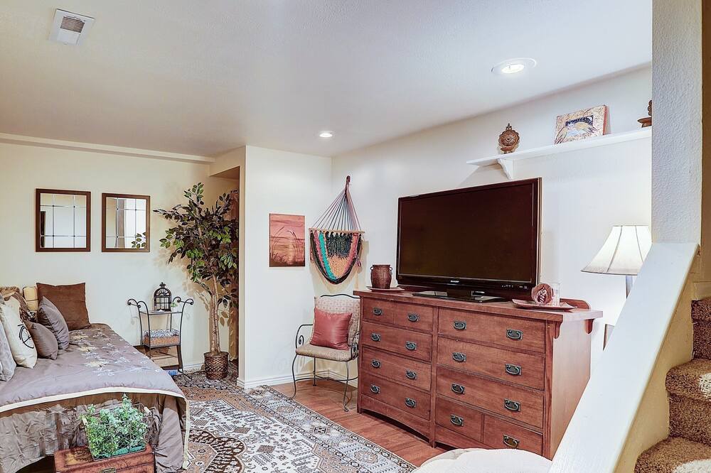 Photo of Bedroom in Walnut Grove