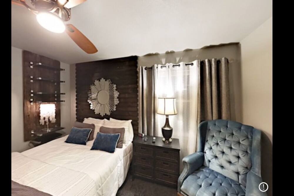 Photo of Bedroom in Dawson
