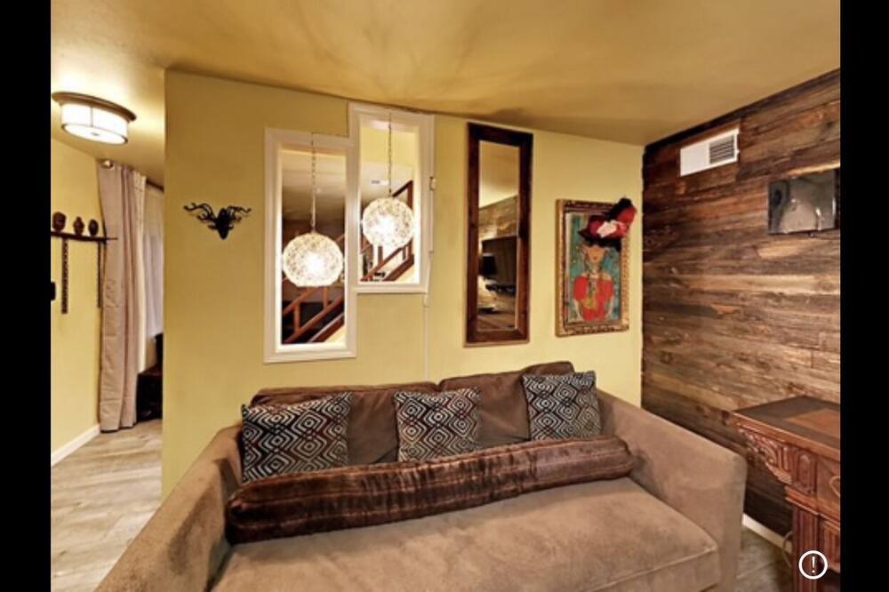 Photo of Bedroom in Dawson