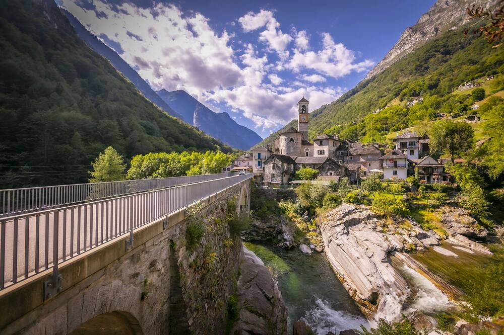 Photo of Others in Brione