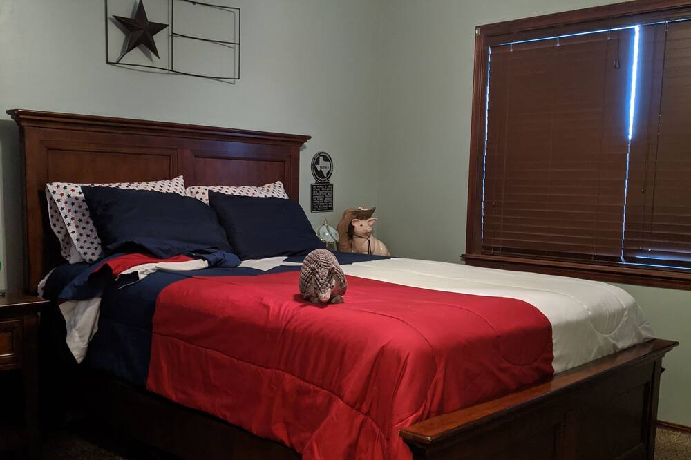 Photo of Bedroom in Adair