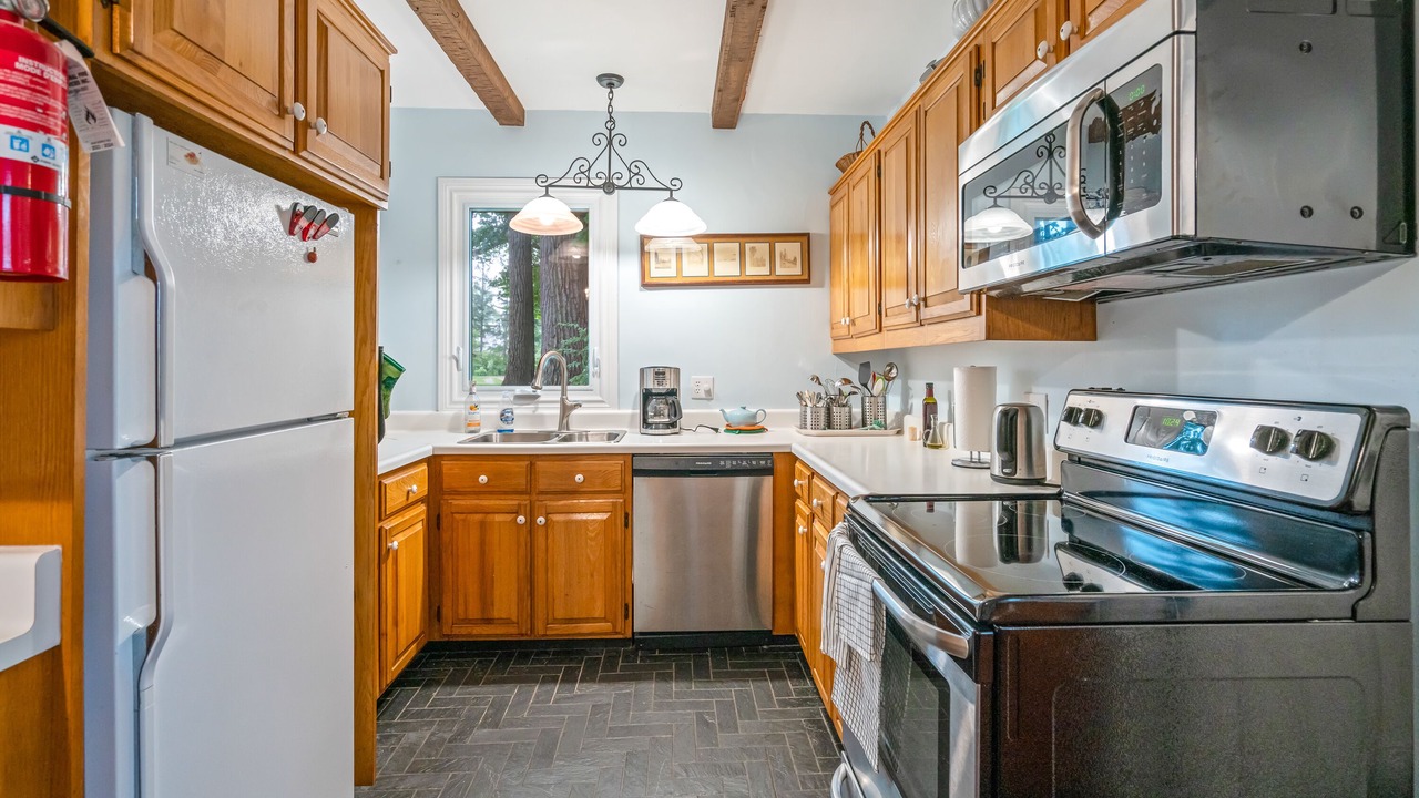 Photo of Kitchen in Fort Erie