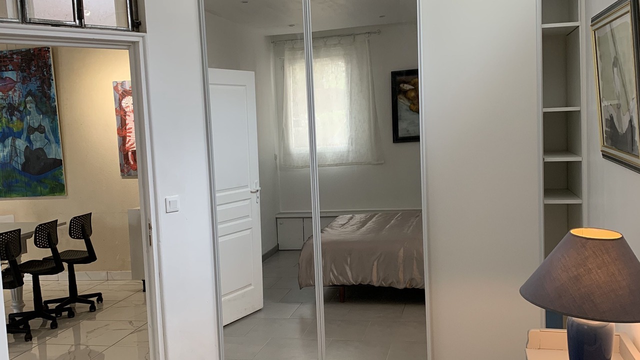 Photo of Others in Pomerols