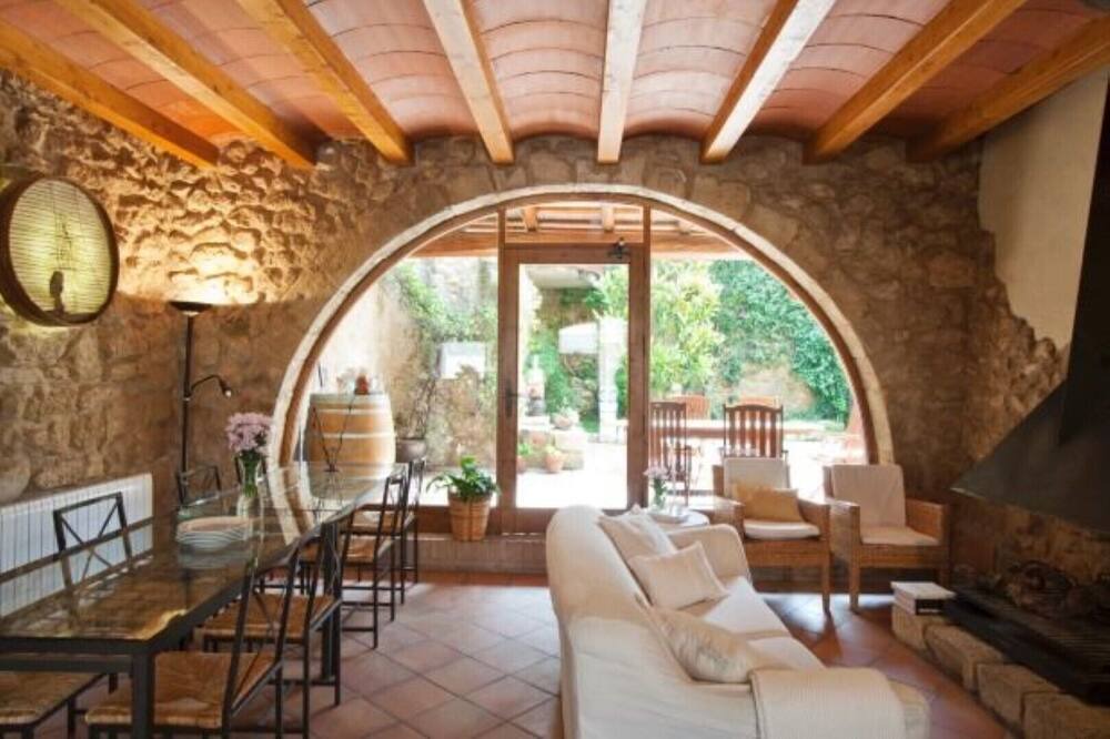 Photo of Livingroom in Sant Pau dʼOrdal