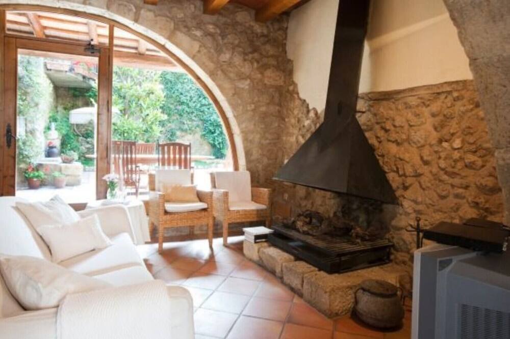Photo of Livingroom in Sant Pau dʼOrdal