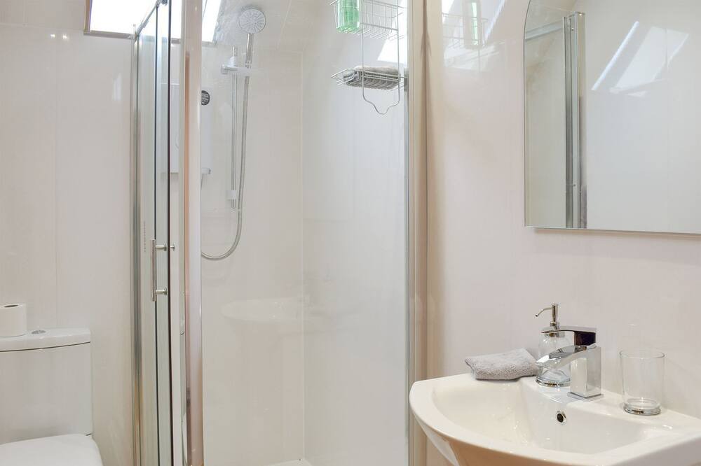 Photo of Bathroom in Millport