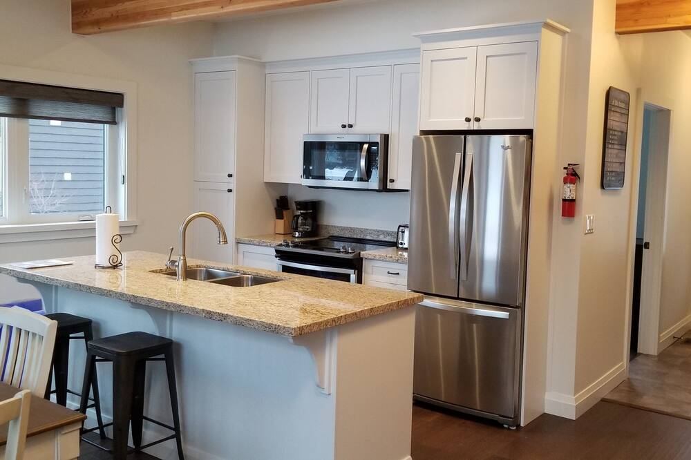 Photo of Kitchen in Muskoka Lakes