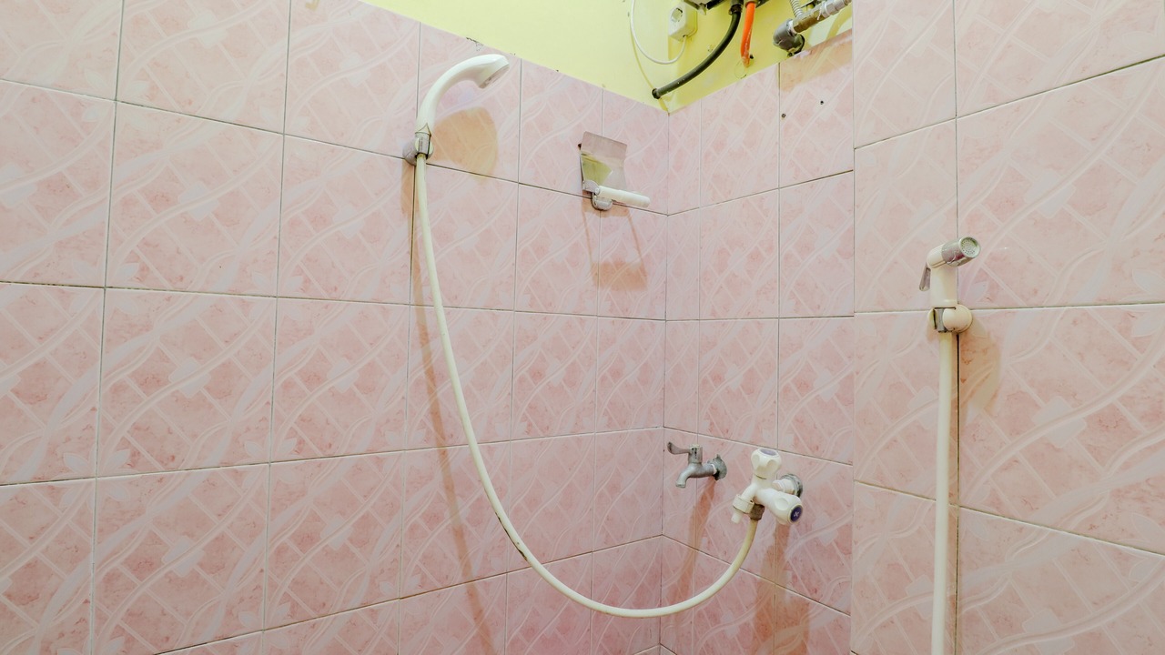 Photo of Bathroom in Kretek