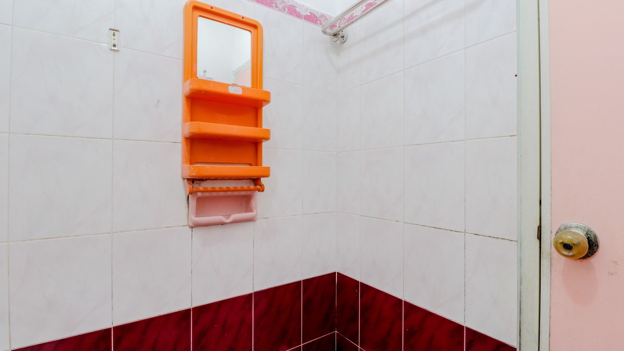 Photo of Bathroom in Kretek