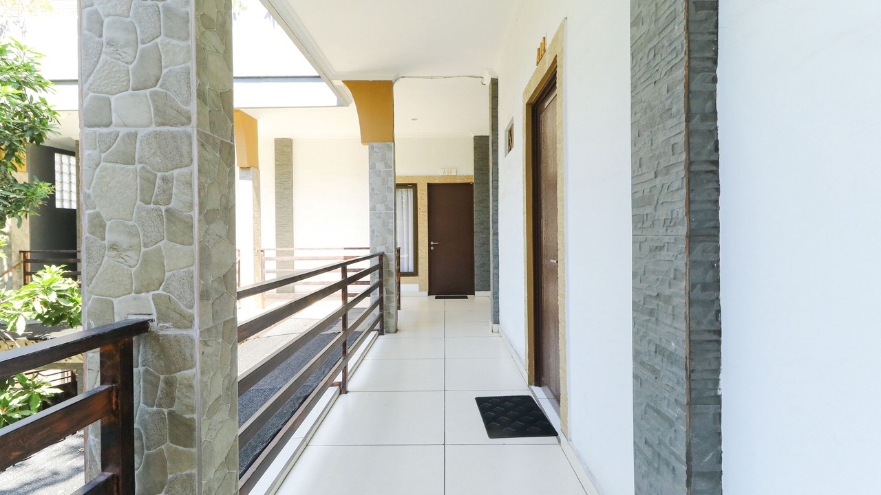 Photo of Patio Balcony in Kartika Plaza