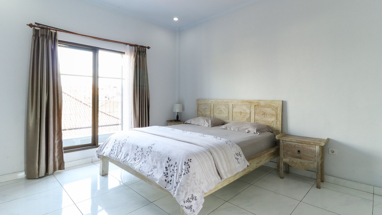 Photo of Bedroom in Kartika Plaza