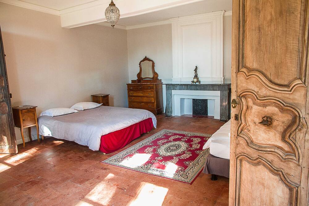 Photo of Bedroom in Lavaur