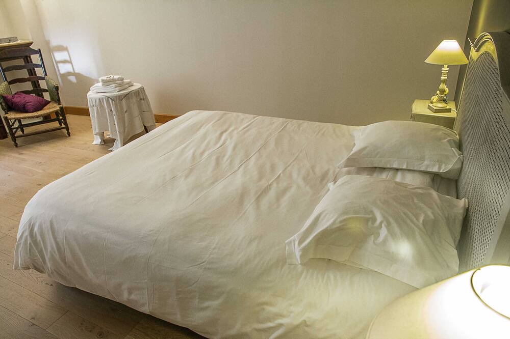 Photo of Bedroom in Lavaur