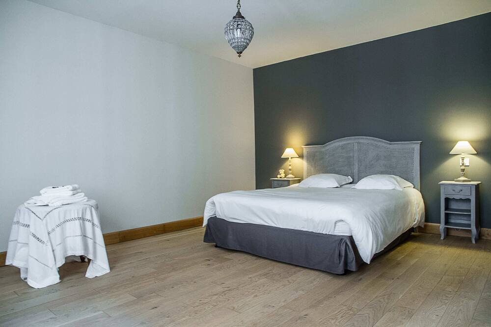 Photo of Bedroom in Lavaur