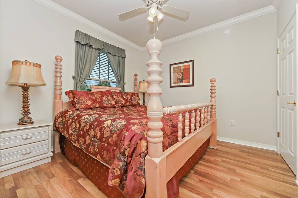 Photo of Others in Avalon Beach Estates