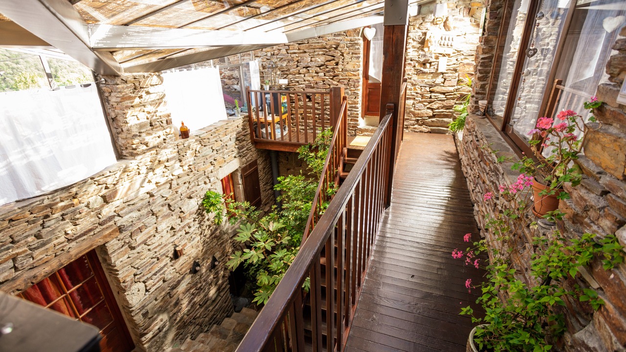 Photo of Patio Balcony in Vialas