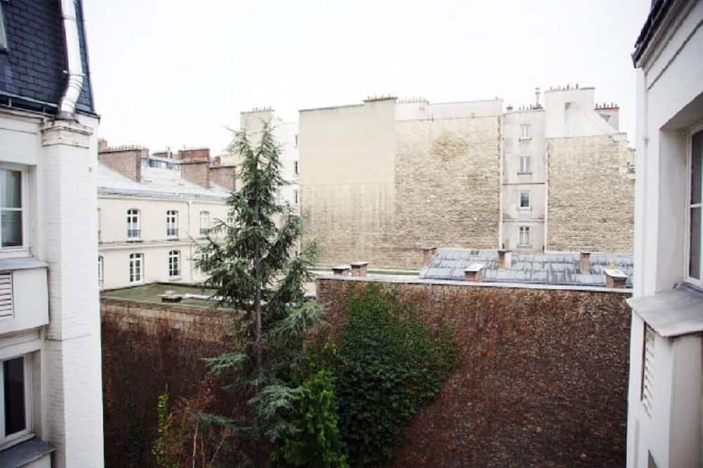 Photo of Others in Quartier de l'Ecole-Militaire