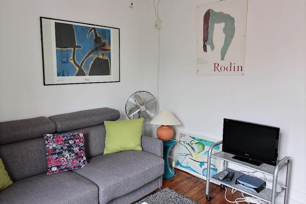 Photo of Livingroom in Quartier de l'Ecole-Militaire