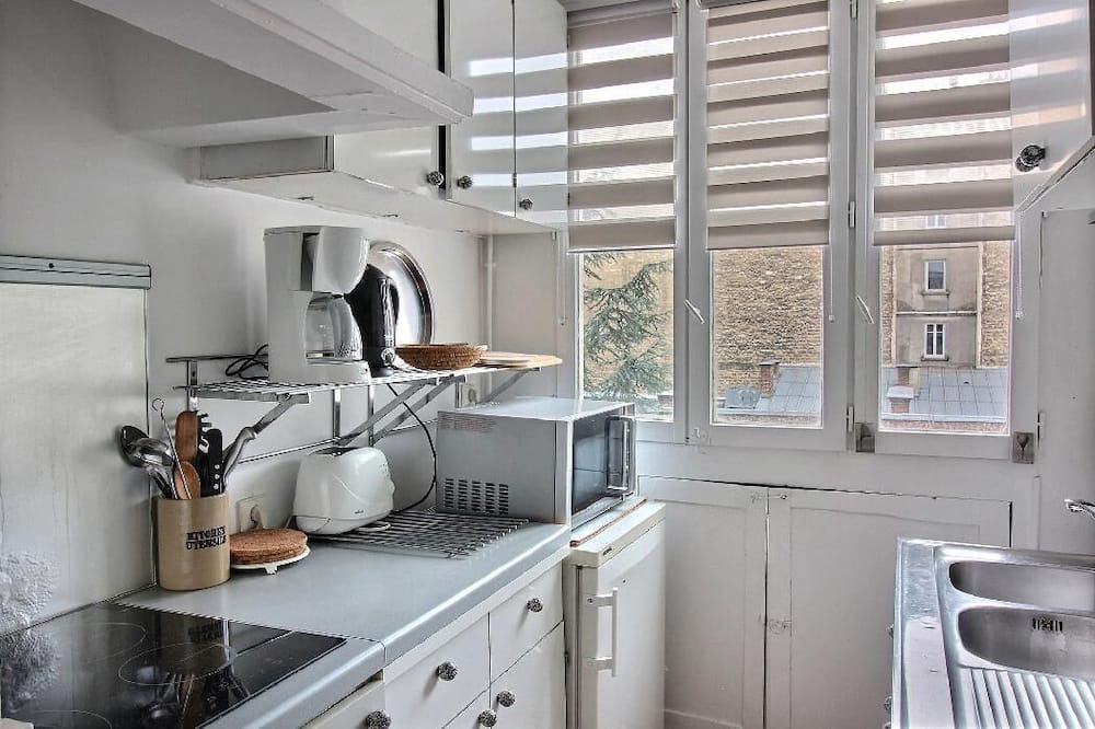 Photo of Kitchen in Quartier de l'Ecole-Militaire