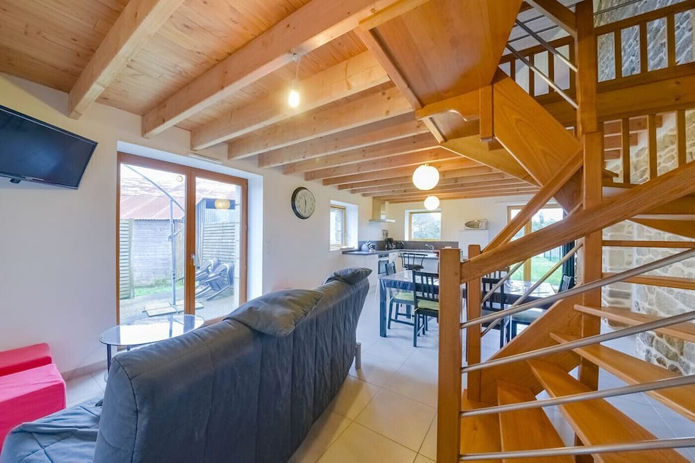 Photo of Livingroom in Sulniac