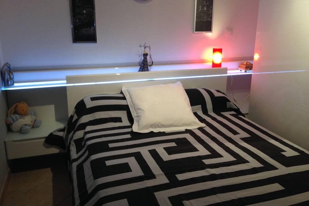 Photo of Bedroom in Boisset-et-Gaujac