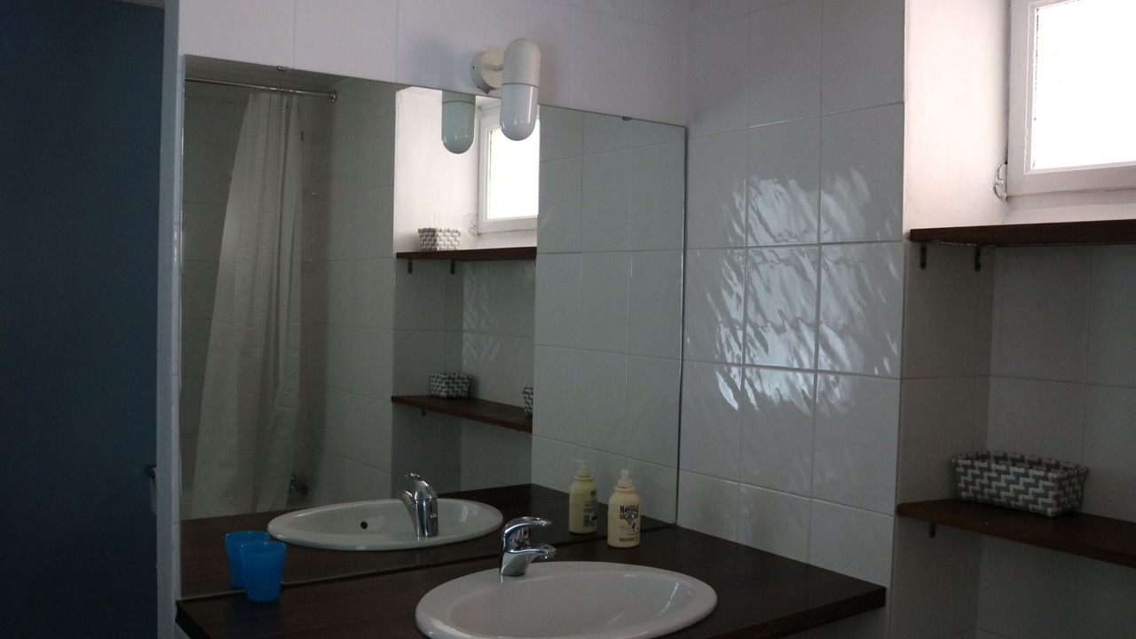 Photo of Bathroom in Cahors
