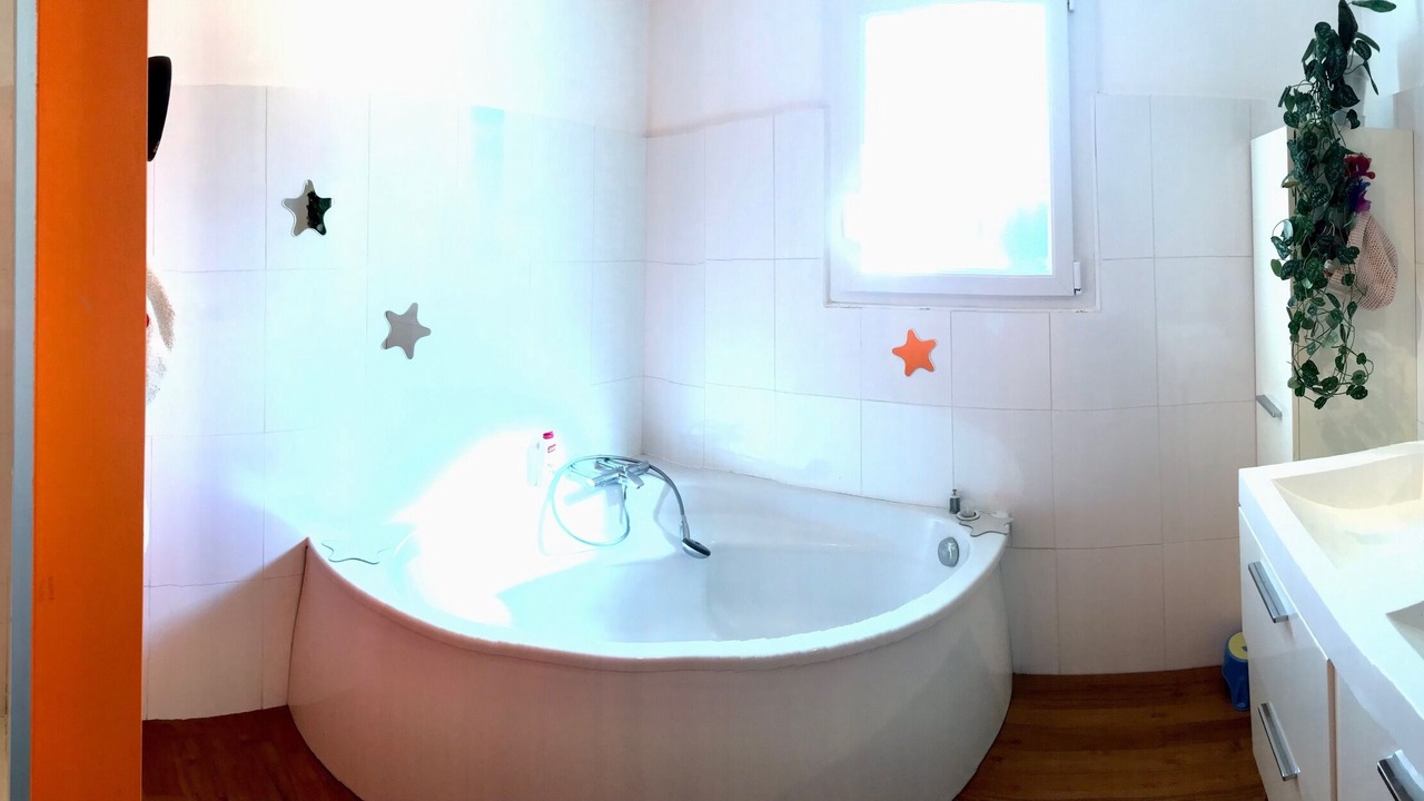 Photo of Bathroom in Saint-Paul-et-Valmalle
