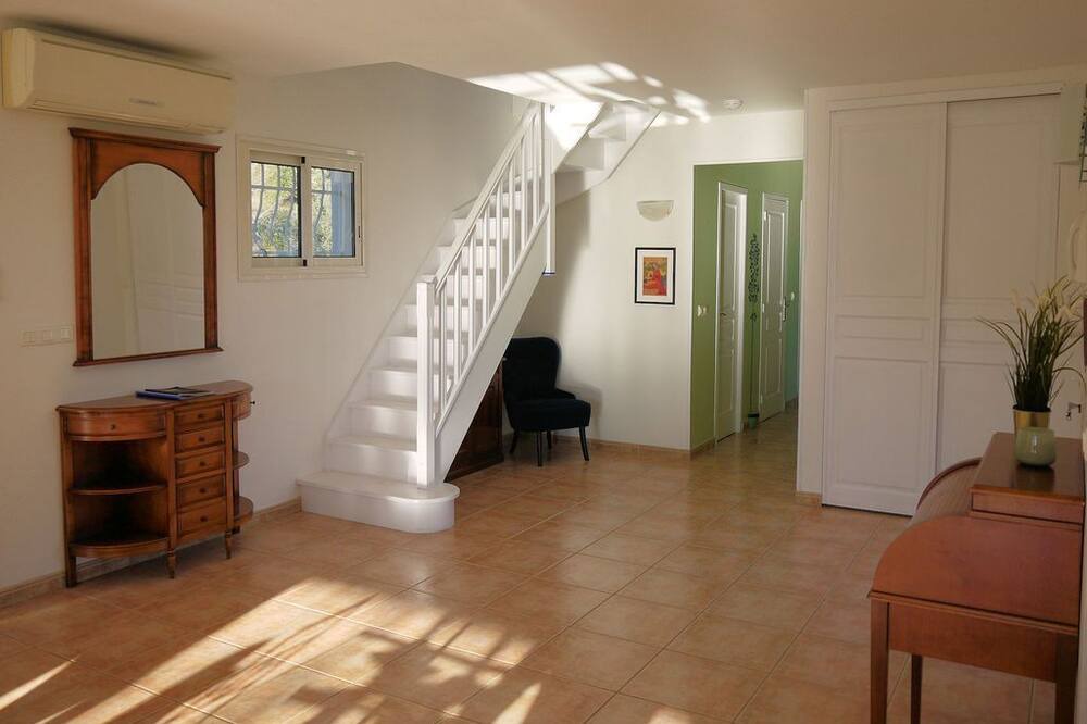 Photo of Livingroom in Neffies