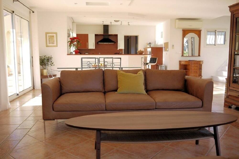 Photo of Livingroom in Neffies