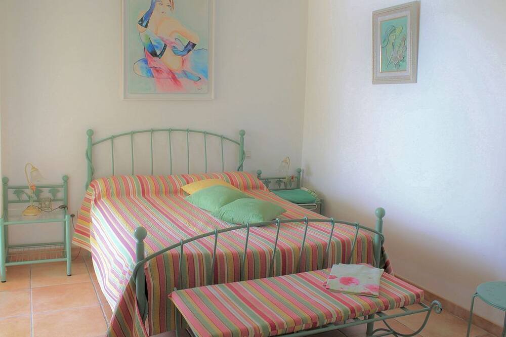 Photo of Bedroom in Neffies
