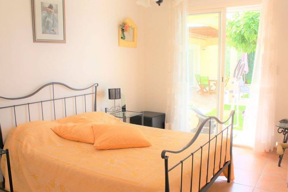 Photo of Bedroom in Neffies