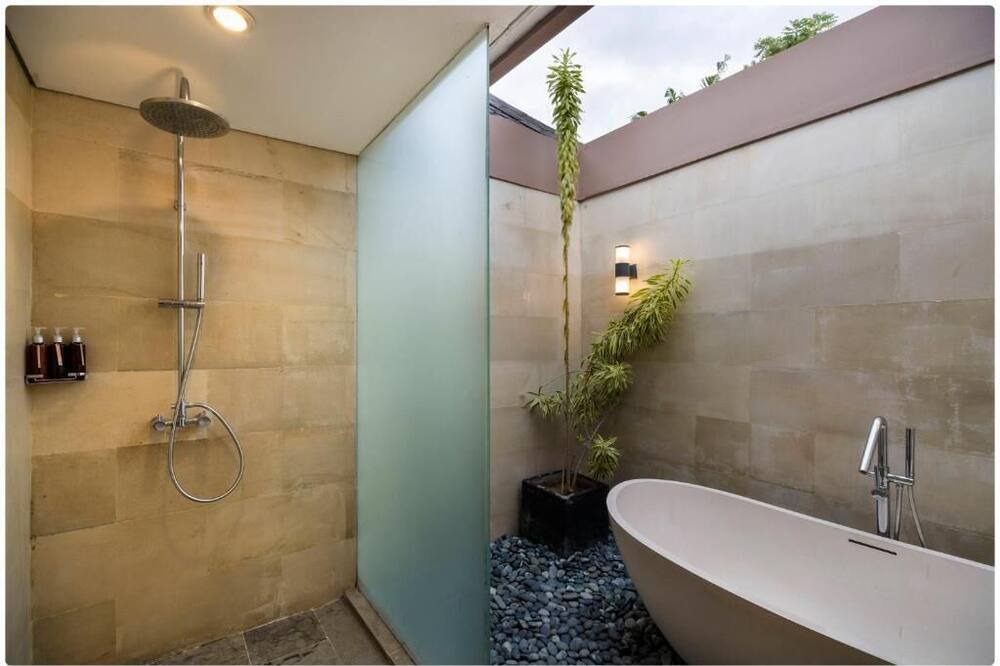 Photo of Bathroom in Jungut Batu