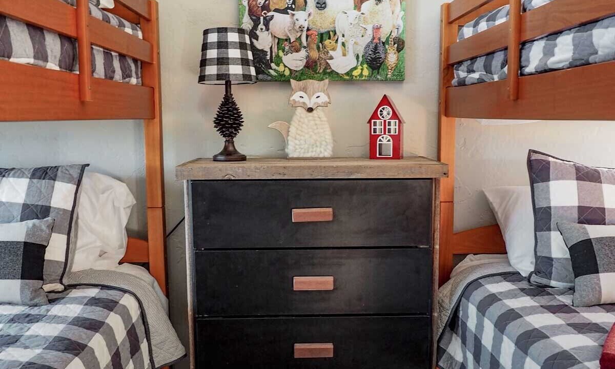 Photo of Others in Banks