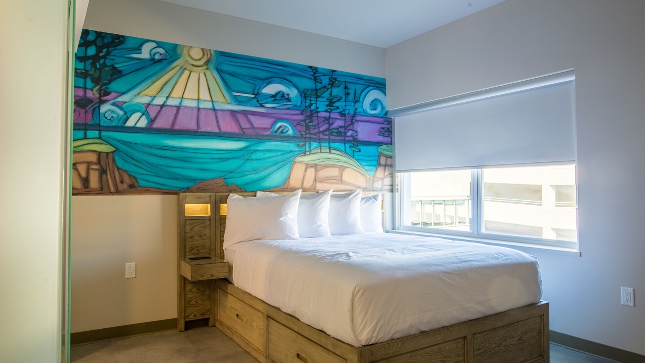 Photo of Bedroom in Queens Square