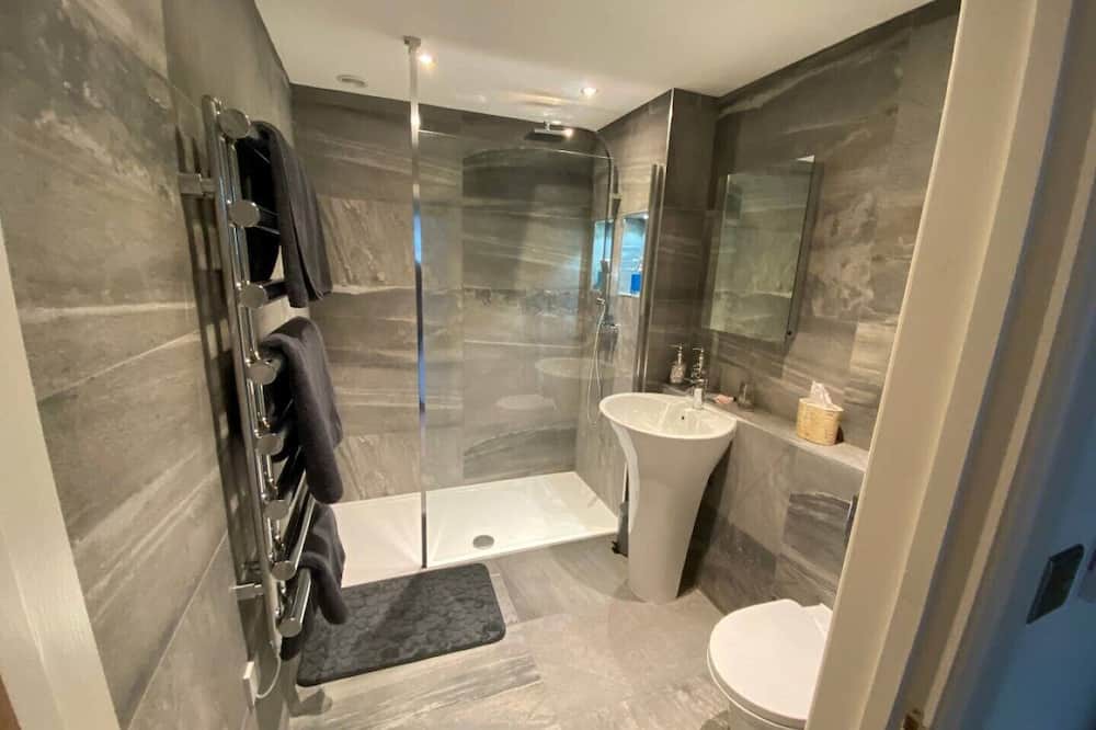 Photo of Bathroom in Bletchley