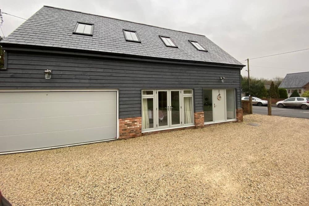 Photo of Outdoor in Bletchley