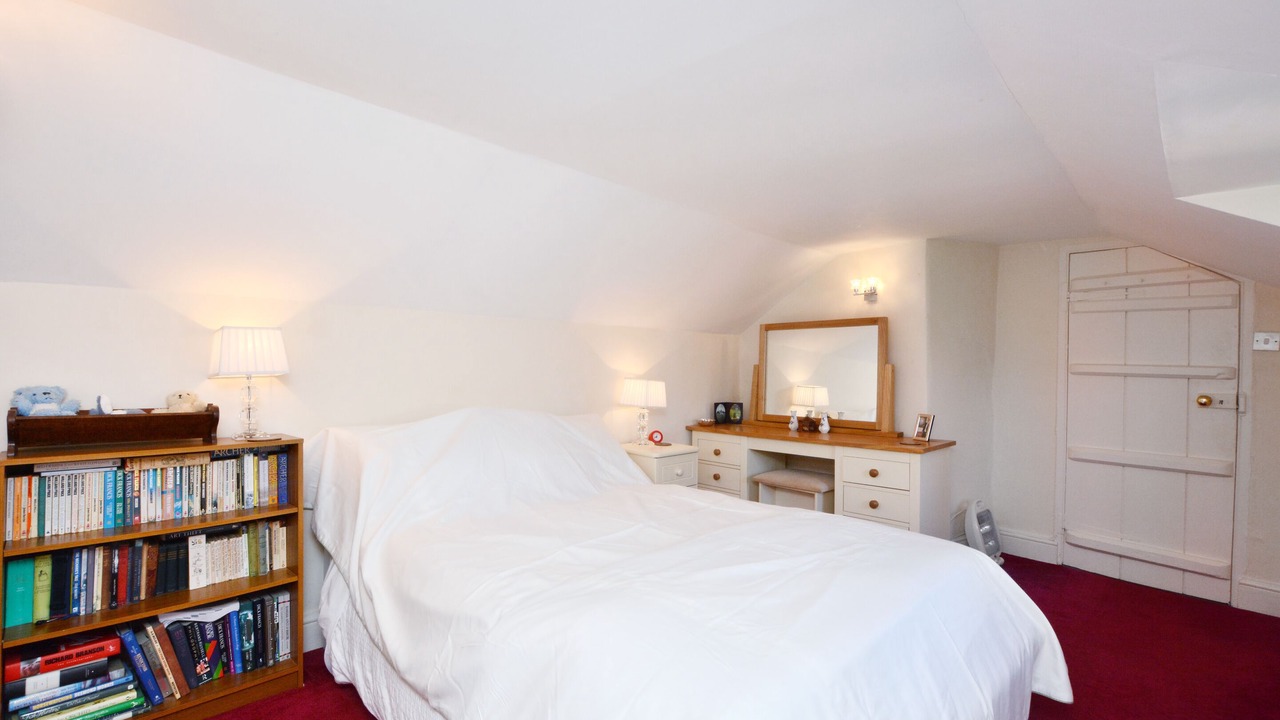 Photo of Bedroom in Stratton Audley