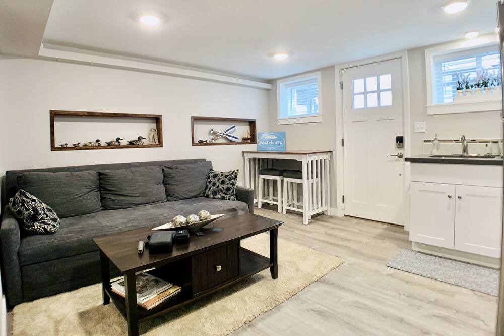 Photo of Livingroom in Green Lake