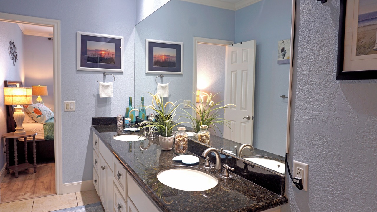 Photo of Bathroom in Galveston