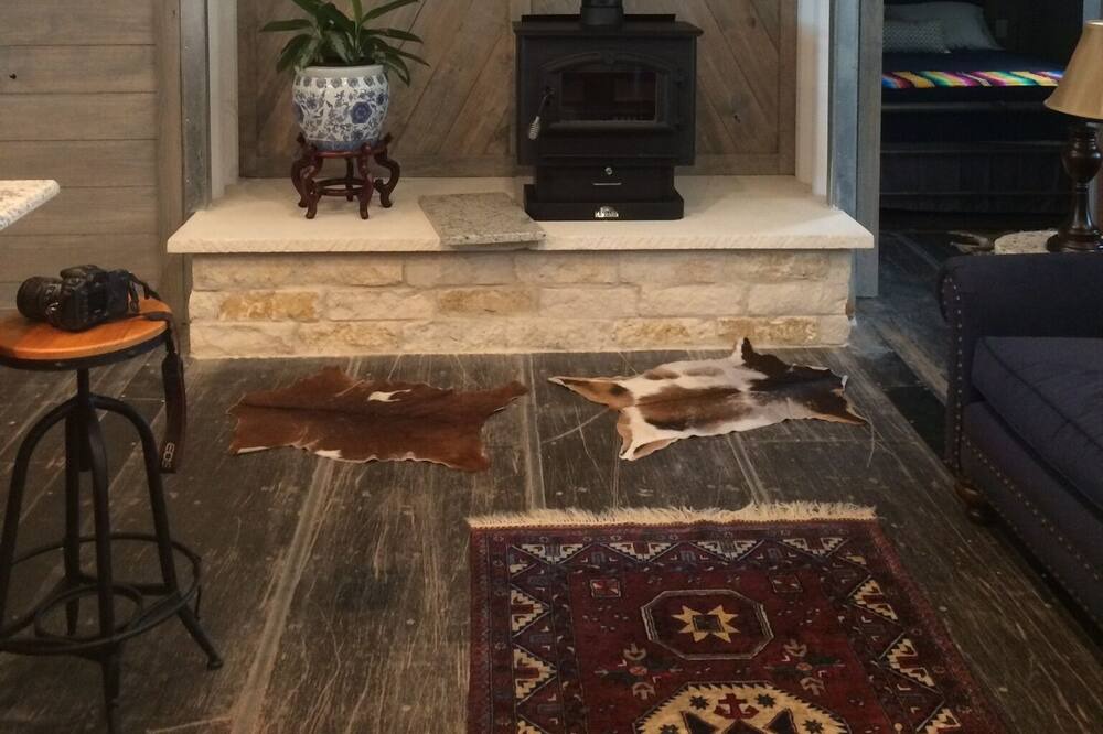 Photo of Livingroom in Telegraph