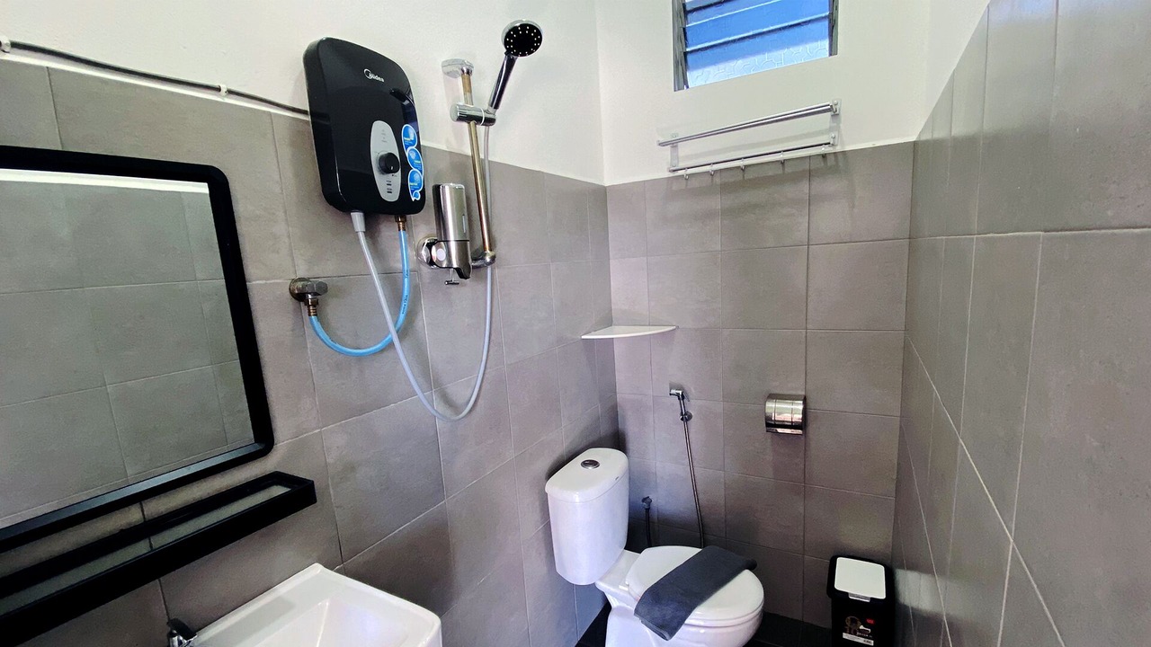 Photo of Bathroom in Kampung Kedawang