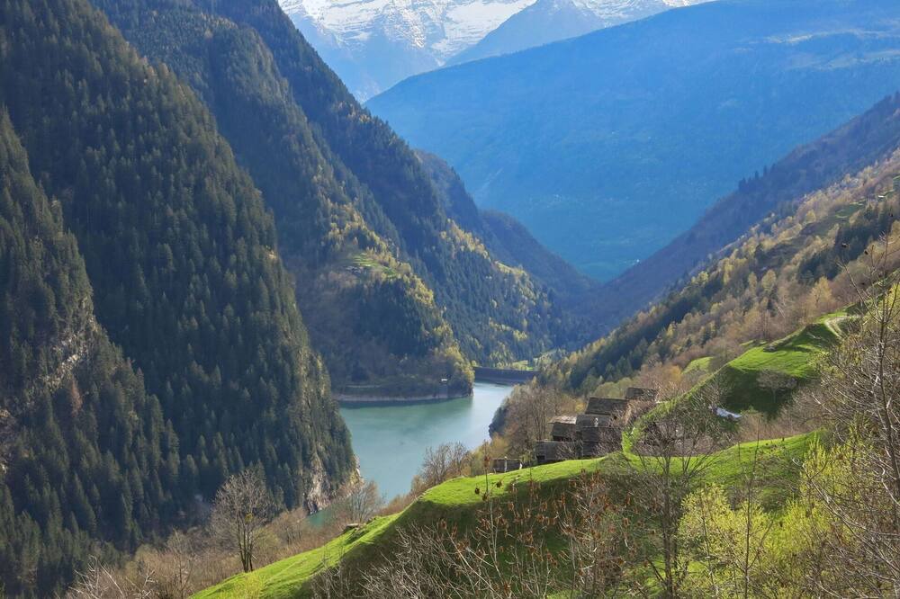 Photo of Others in Semione