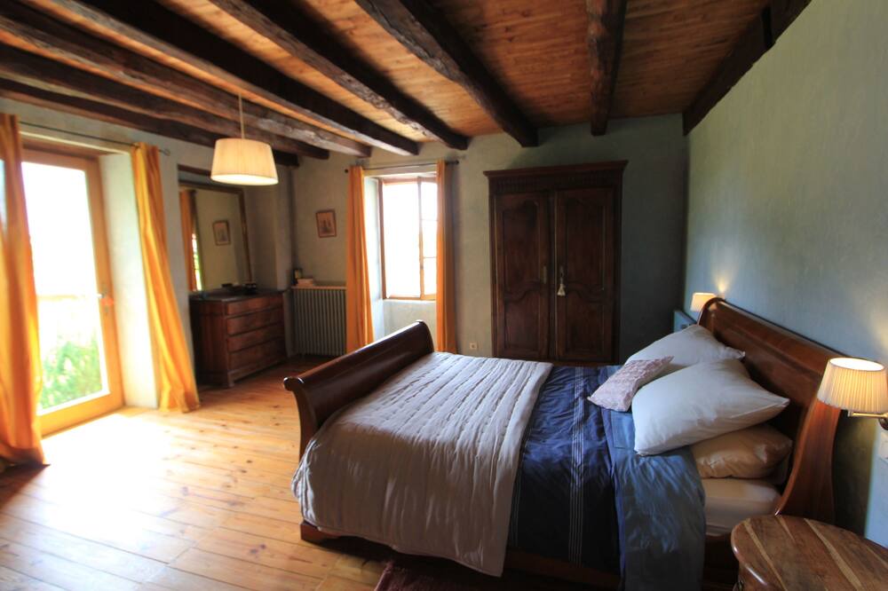 Photo of Bedroom in Loubejac