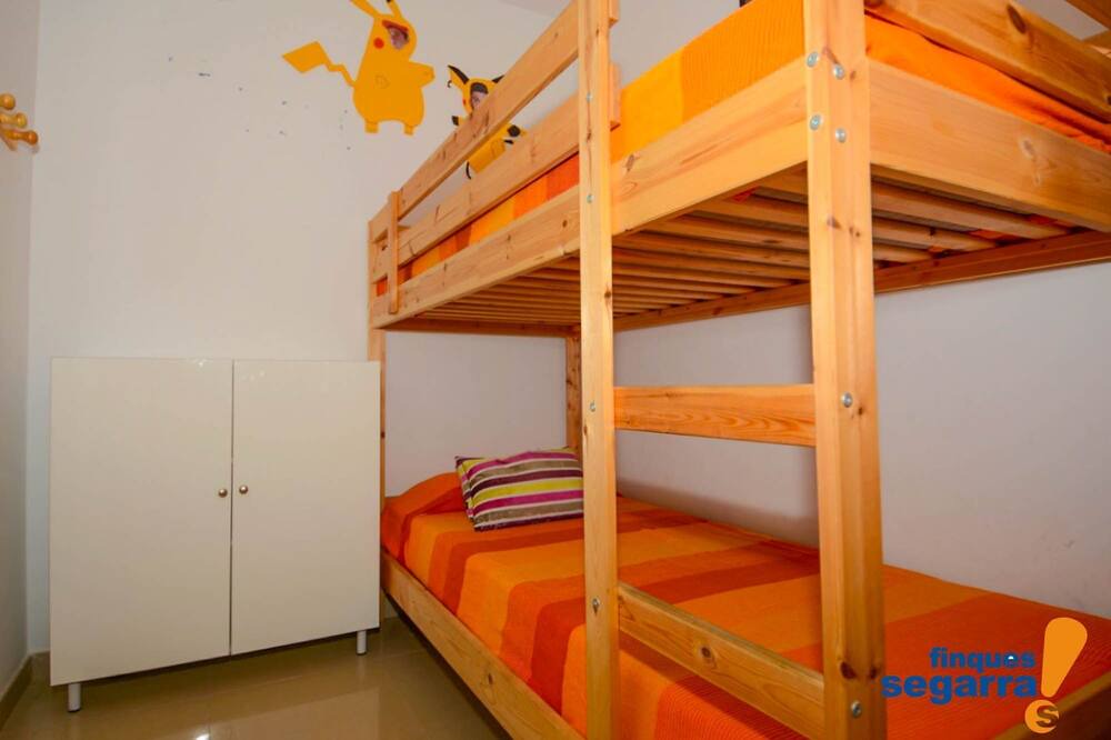Photo of Bedroom in El Roc de Sant Gaieta